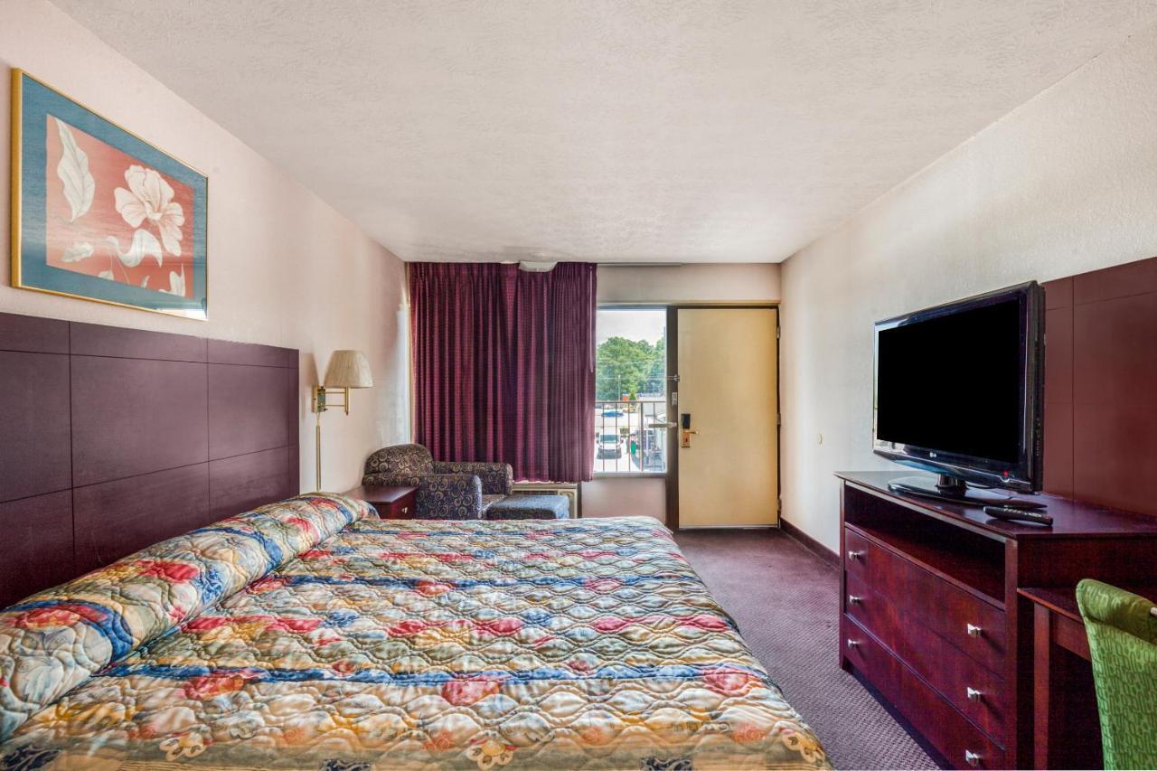 Oyo Hotel Decatur I-20 East & Wesley Club Dr Esterno foto