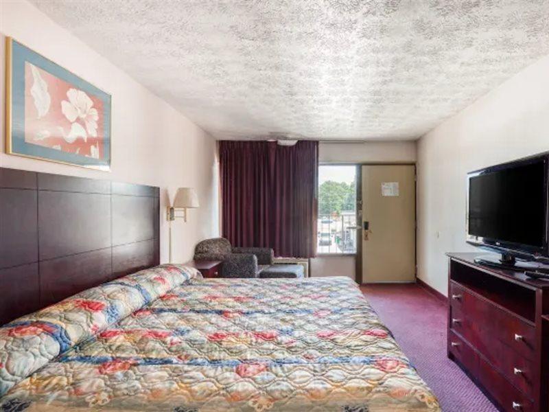Oyo Hotel Decatur I-20 East & Wesley Club Dr Esterno foto