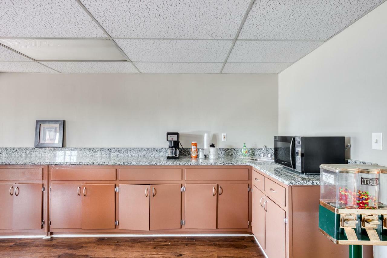 Oyo Hotel Decatur I-20 East & Wesley Club Dr Esterno foto